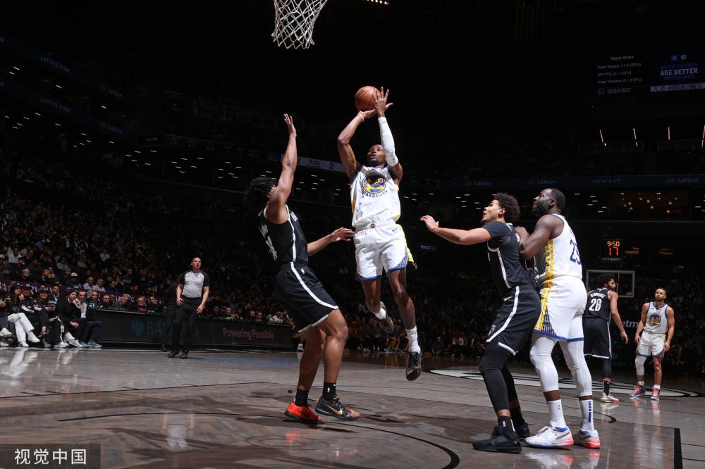 们在赛季中 们在赛季中