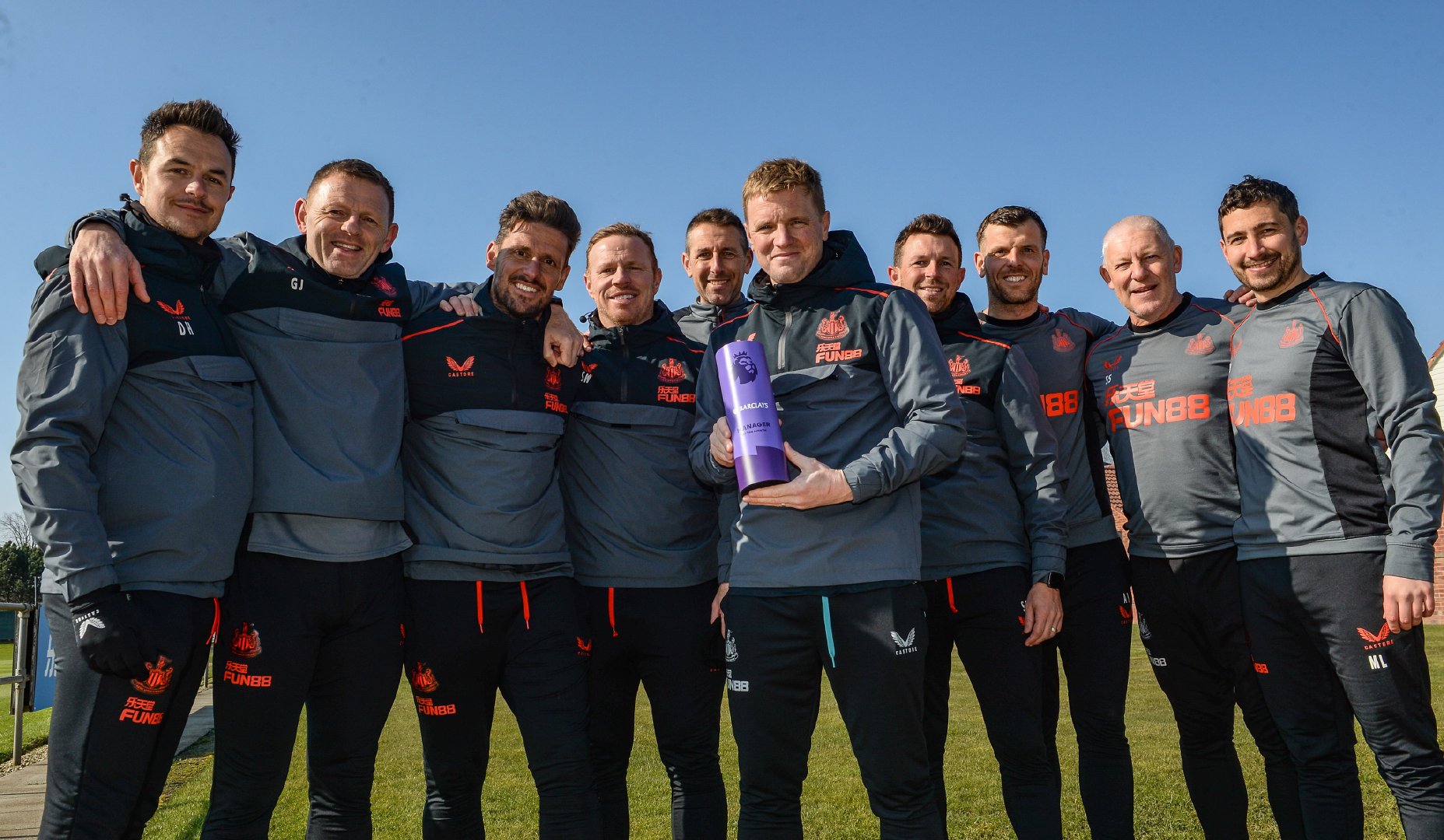 们在各种比 们在各种比