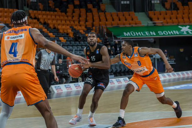 细致的进攻 细致的进攻